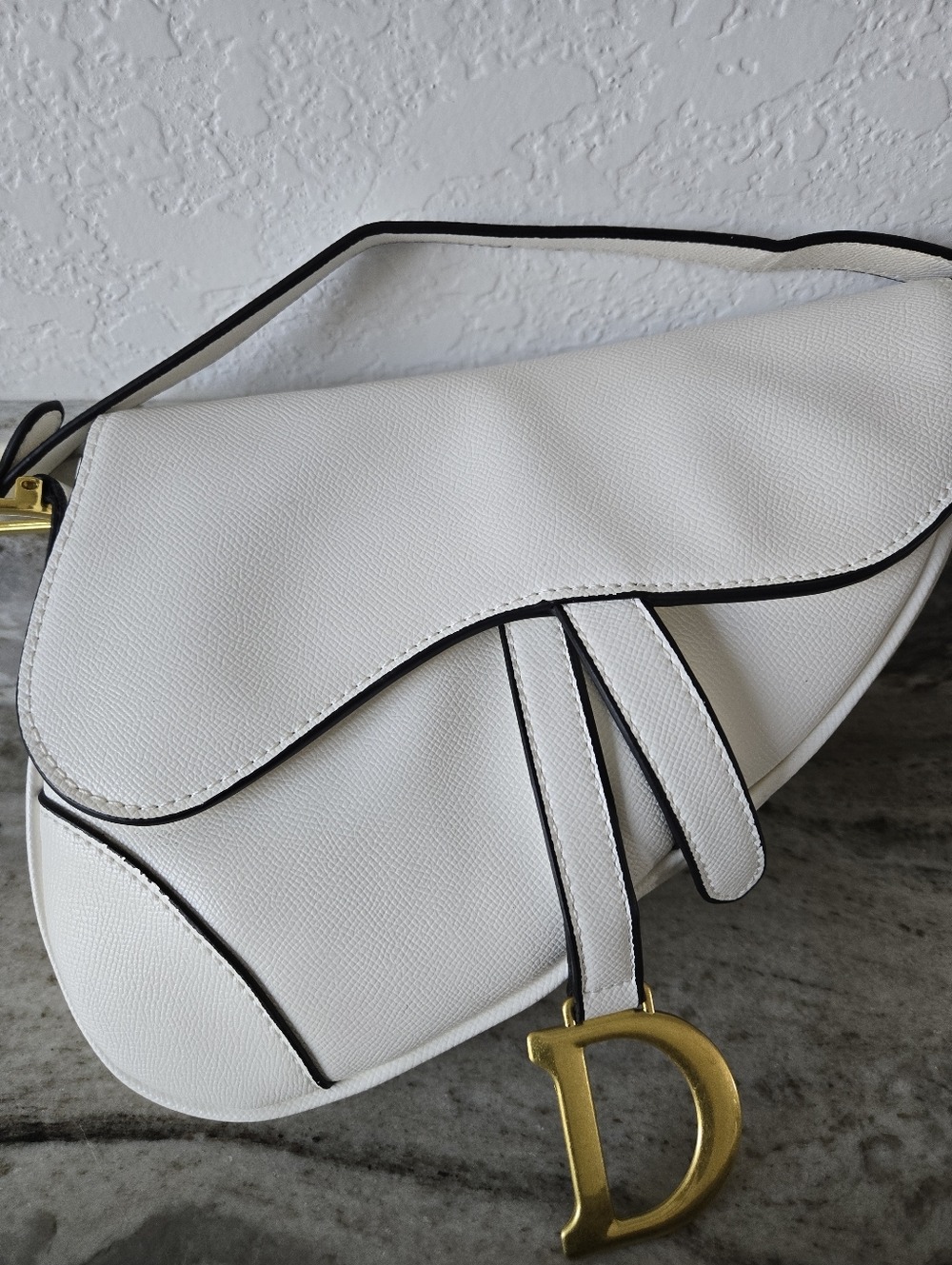 Dior CD White Leather Saddle Bag with Gold Hardware Shoulder Crossbody Bag - Picture 6 of 6
